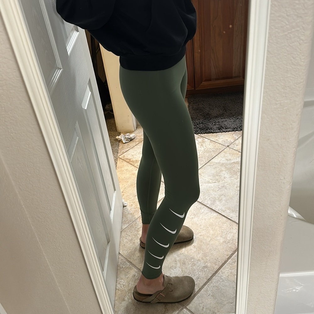 Nike running tight